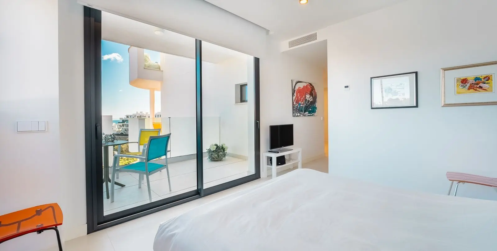 Sale of middle floor apartment in Fuengirola 8