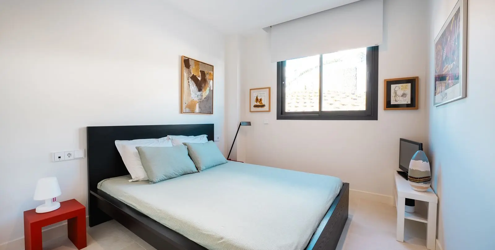 Sale of middle floor apartment in Fuengirola 11