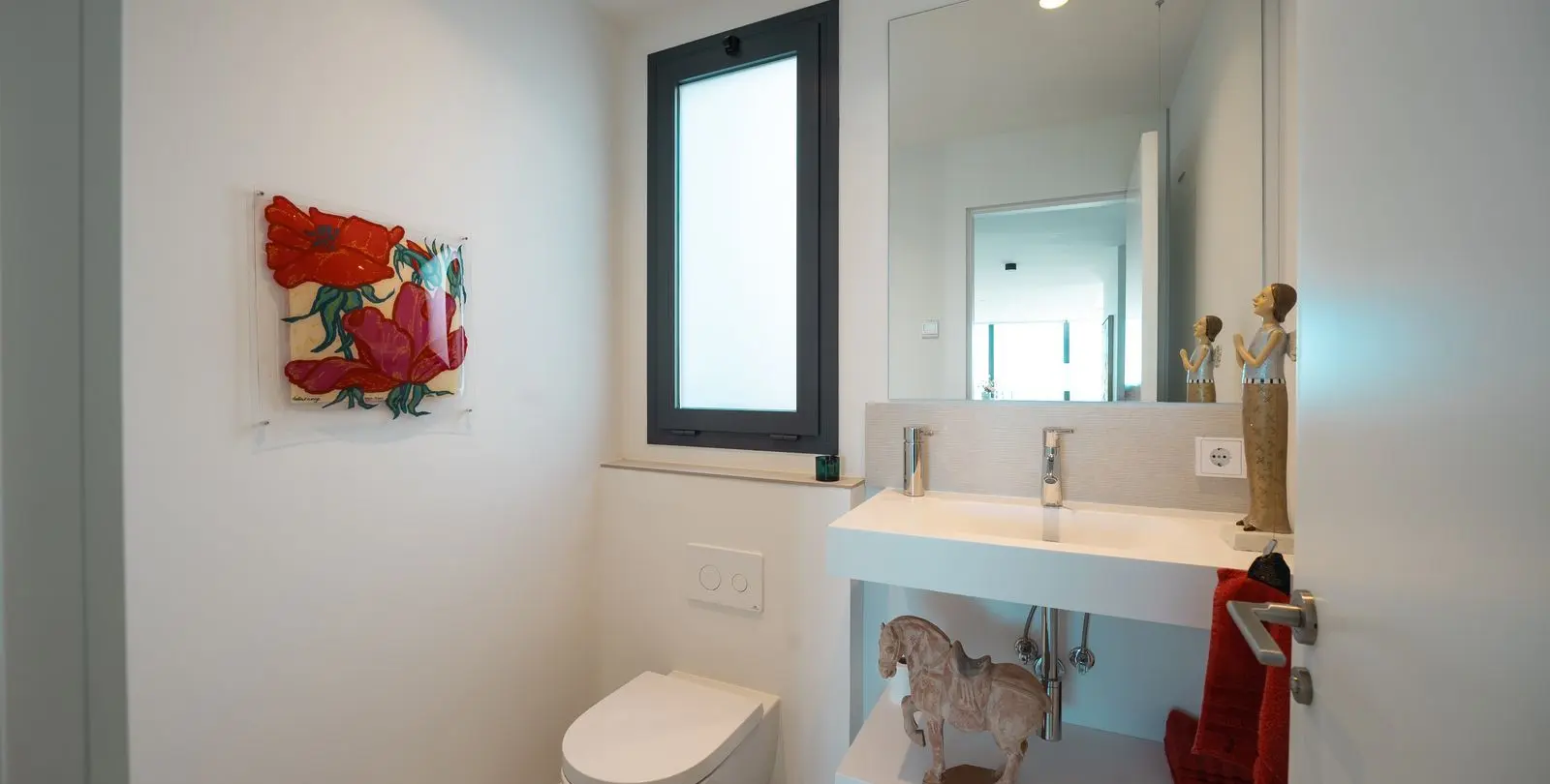 Sale of middle floor apartment in Fuengirola 14