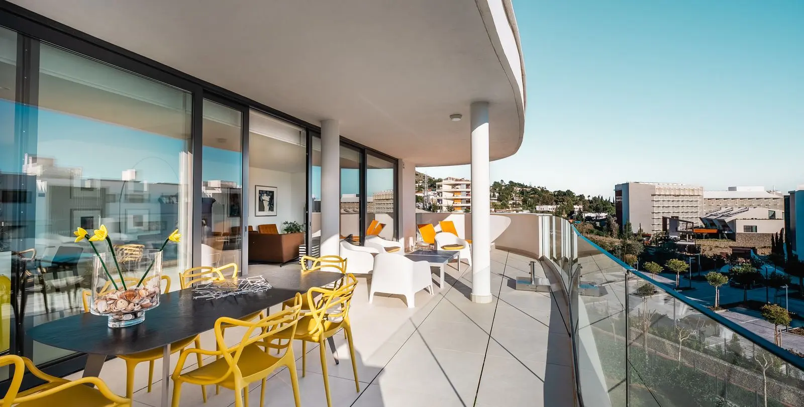 Sale of middle floor apartment in Fuengirola 17
