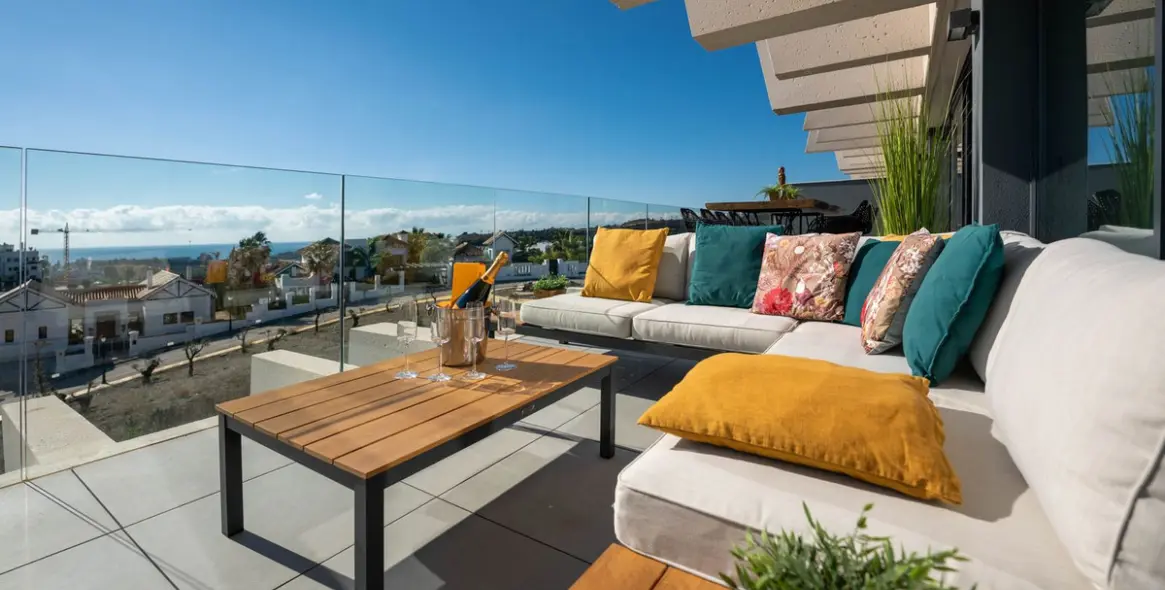 Продажа апартаментов на среднем этаже в Estepona 22