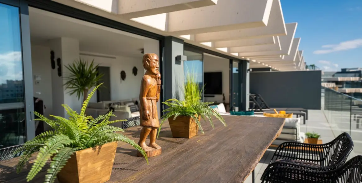 Продажа апартаментов на среднем этаже в Estepona 24