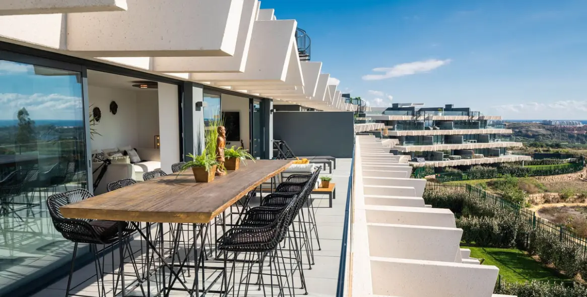 Продажа апартаментов на среднем этаже в Estepona 25