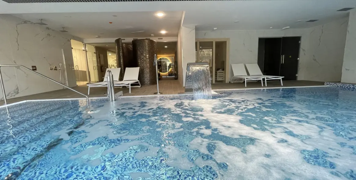 Продажа апартаментов на среднем этаже в Estepona 42