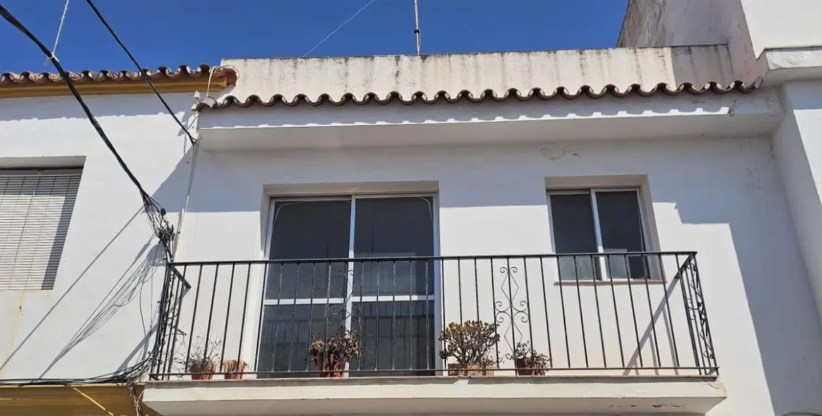 Sale of townhouse in Estepona 4