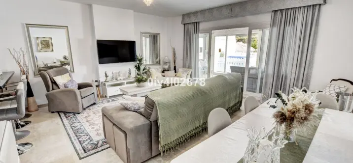 Продажа дома на две семьи в Benalmadena Costa 4