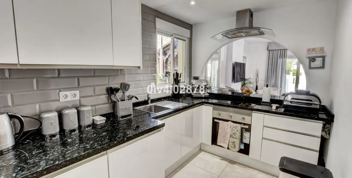 Продажа дома на две семьи в Benalmadena Costa 8