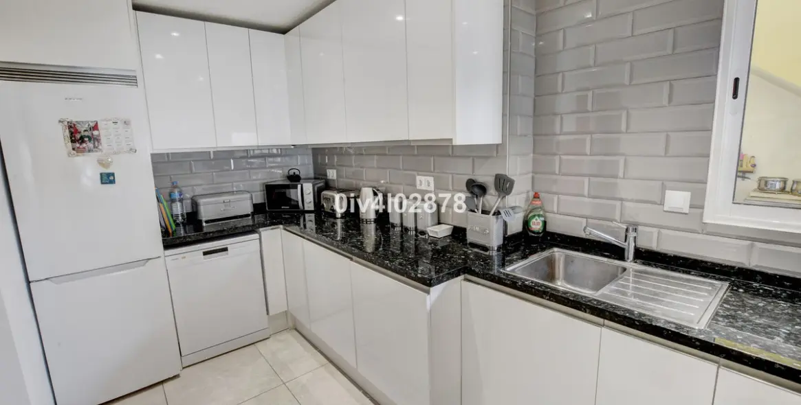 Продажа дома на две семьи в Benalmadena Costa 9