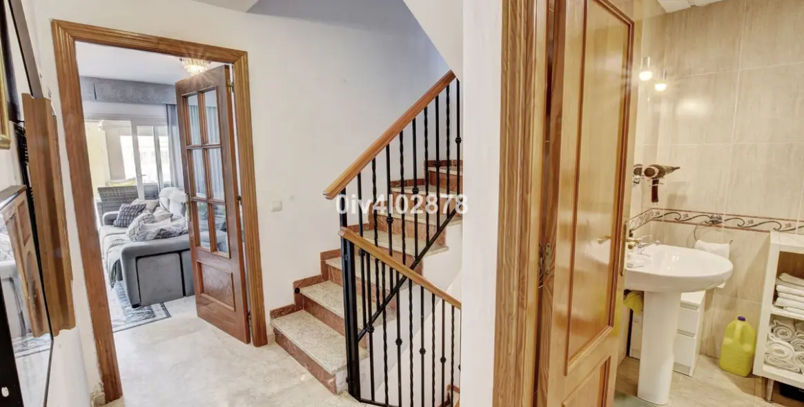 Продажа дома на две семьи в Benalmadena Costa 18