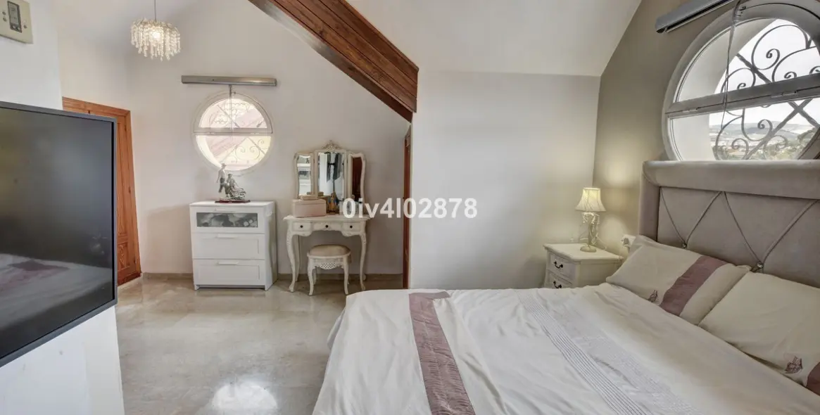 Sale of semi-detached house in Benalmadena Costa 30