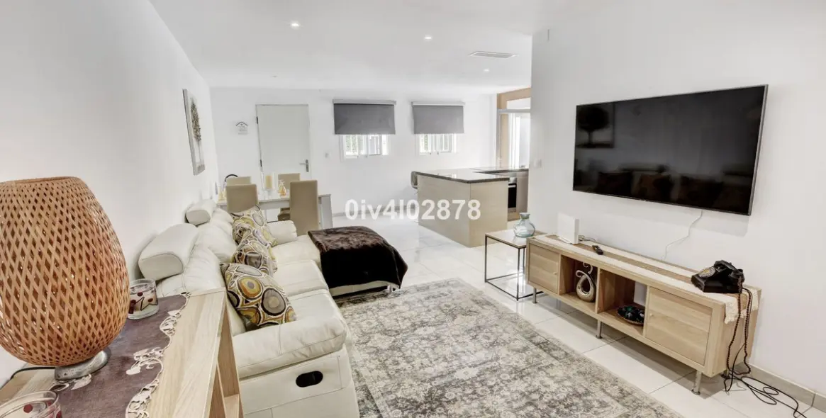 Sale of semi-detached house in Benalmadena Costa 48