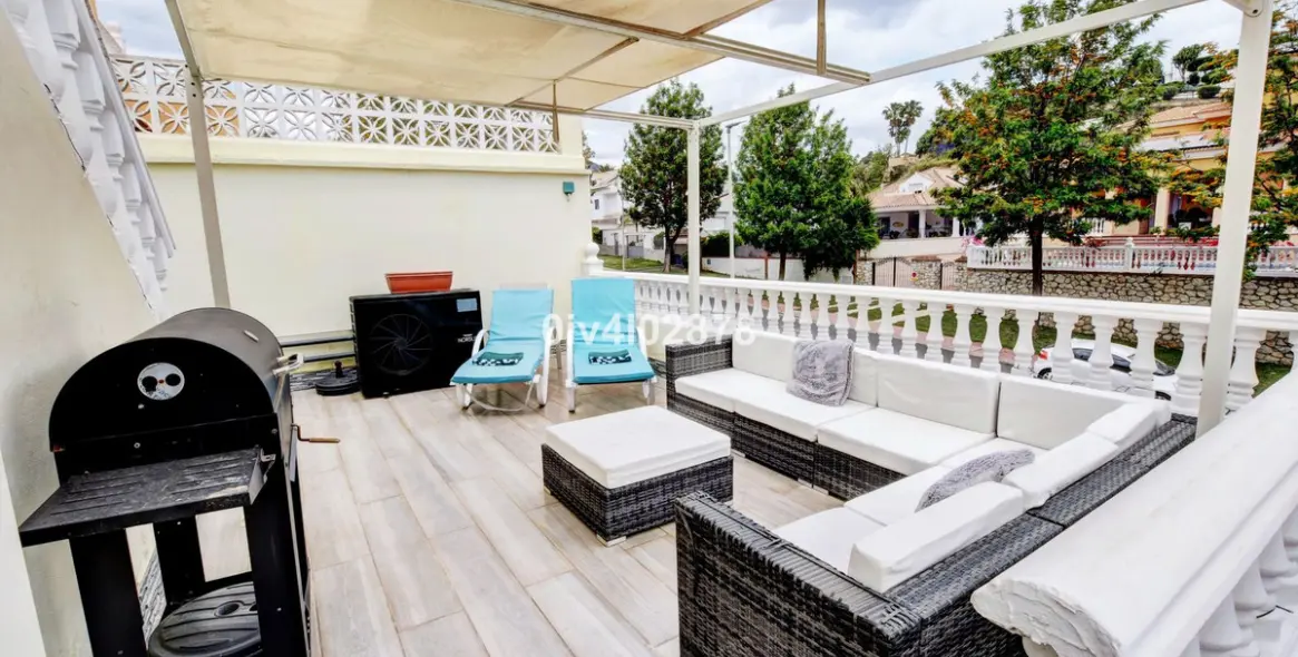 Sale of semi-detached house in Benalmadena Costa 50