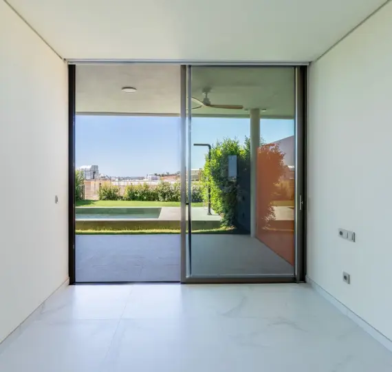 Долгосрочная аренда апартаментов на первом этаже в Fuengirola