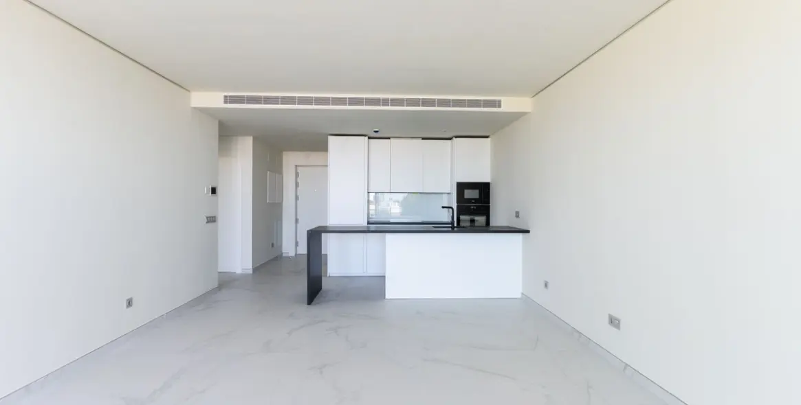 Долгосрочная аренда апартаментов на первом этаже в Higueron 6