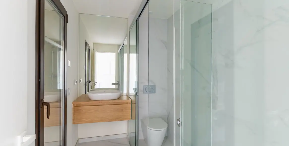 Долгосрочная аренда апартаментов на первом этаже в Higueron 9