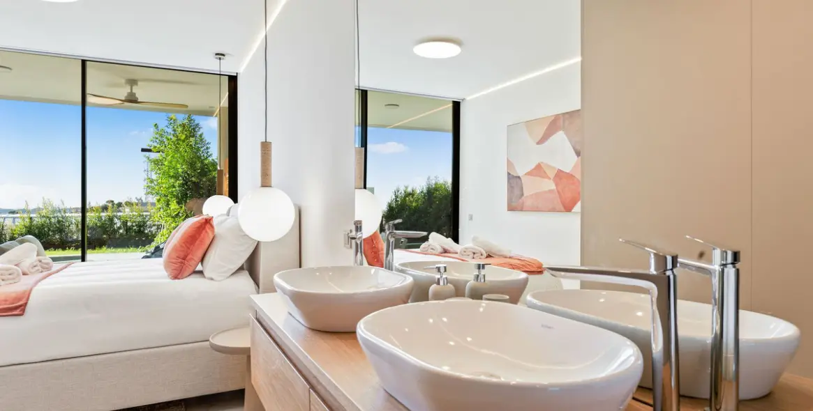 Долгосрочная аренда апартаментов на первом этаже в Higueron 18