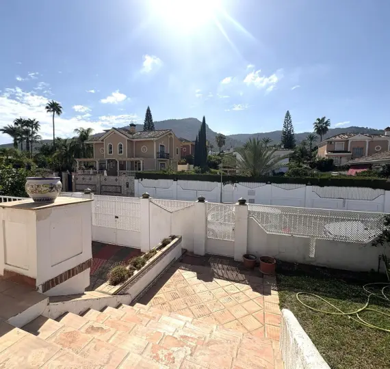 Sale of detached villa in Alhaurín de la Torre