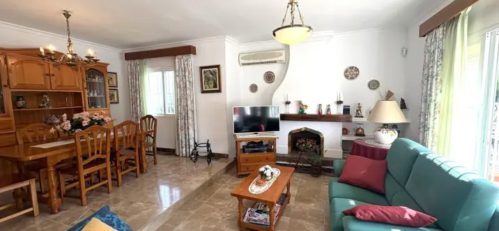 Sale of detached villa in Alhaurín de la Torre 2