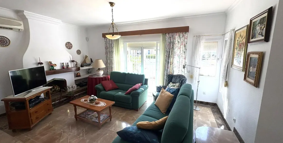 Sale of detached villa in Alhaurín de la Torre 6