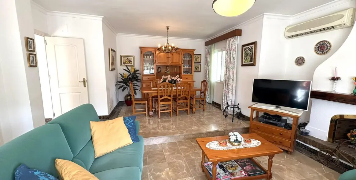 Sale of detached villa in Alhaurín de la Torre 9
