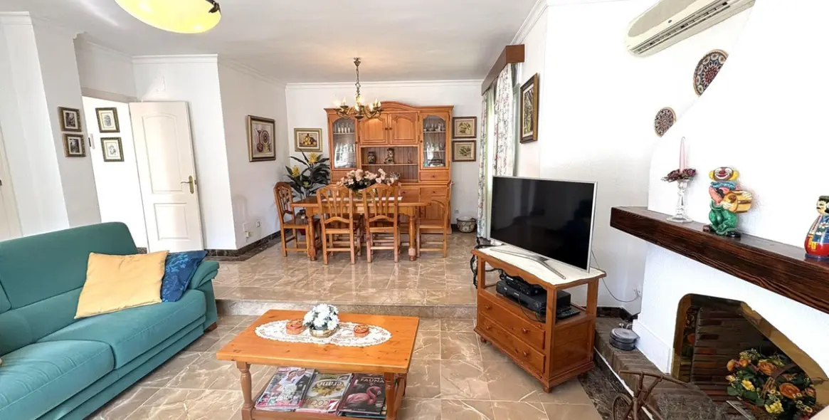 Sale of detached villa in Alhaurín de la Torre 10