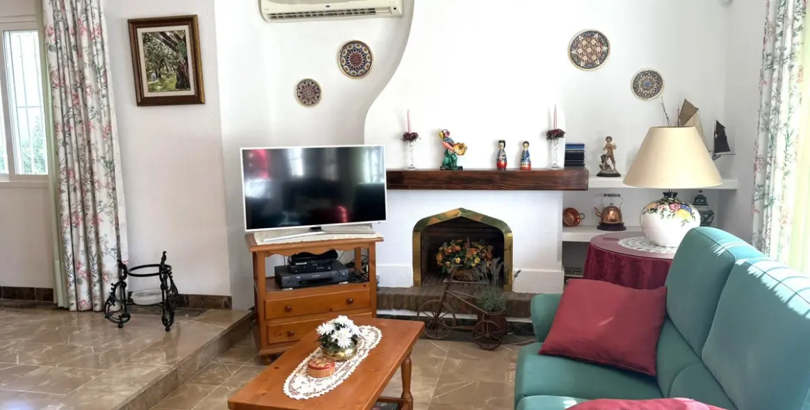 Sale of detached villa in Alhaurín de la Torre 12