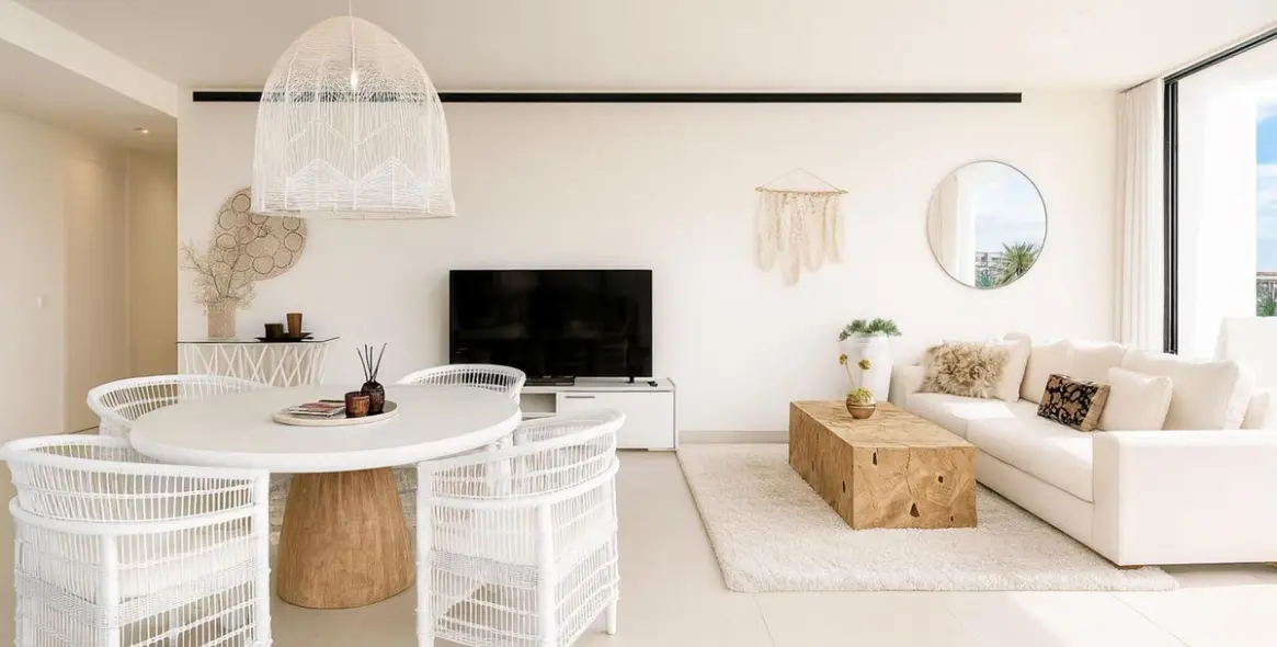 Venta de apartamento en planta media en Higueron 15