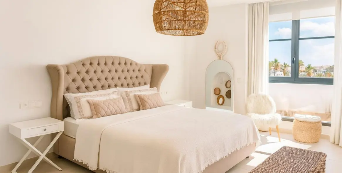 Venta de apartamento en planta media en Higueron 21