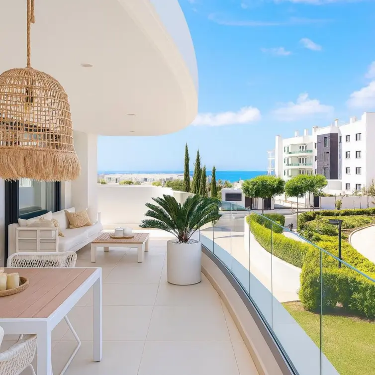 Venta de apartamento en planta media en Higueron