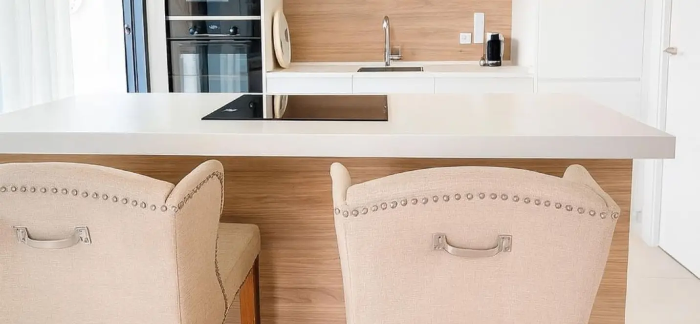 Venta de apartamento en planta media en Higueron 4
