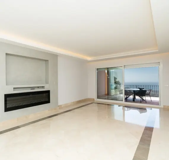 Sale of middle floor apartment in La Mairena