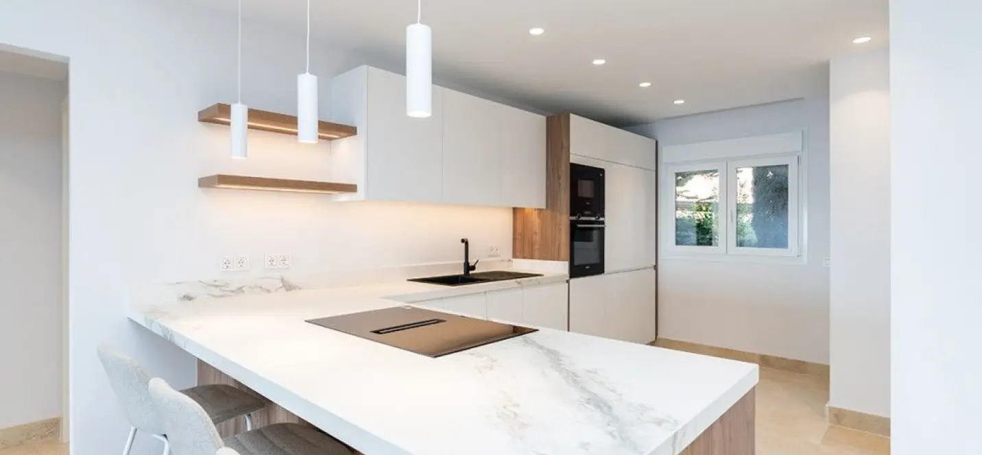 Sale of middle floor apartment in La Mairena 4