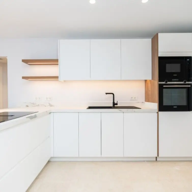 Sale of middle floor apartment in La Mairena