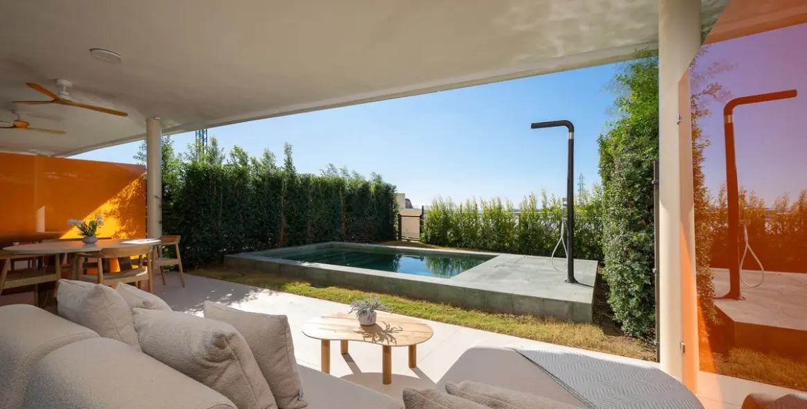 Sale of ground floor apartment in Fuengirola 2