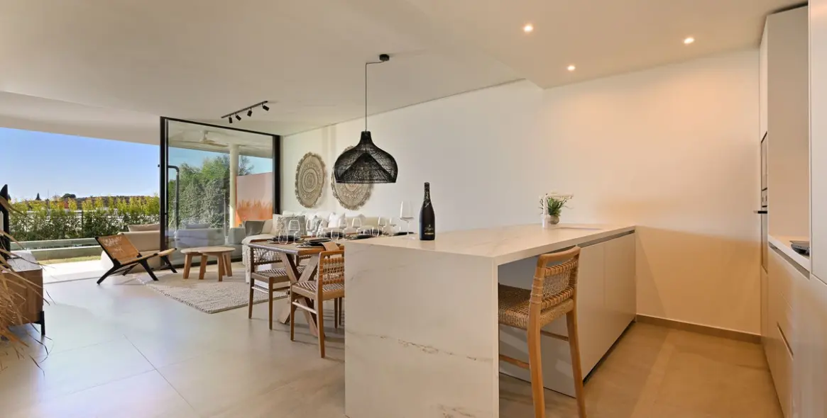 Sale of ground floor apartment in Fuengirola 8