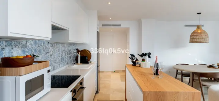 Продажа апартаментов на первом этаже в Benahavís 3