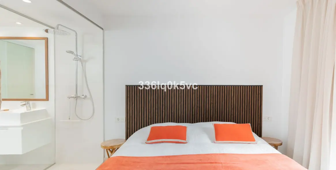 Sale of ground floor apartment in Benahavís 42