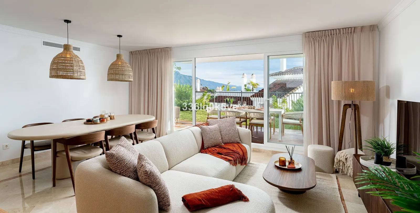 Venta de apartamento en planta baja en Benahavís 2