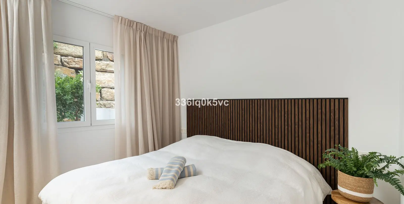 Venta de apartamento en planta baja en Benahavís 25