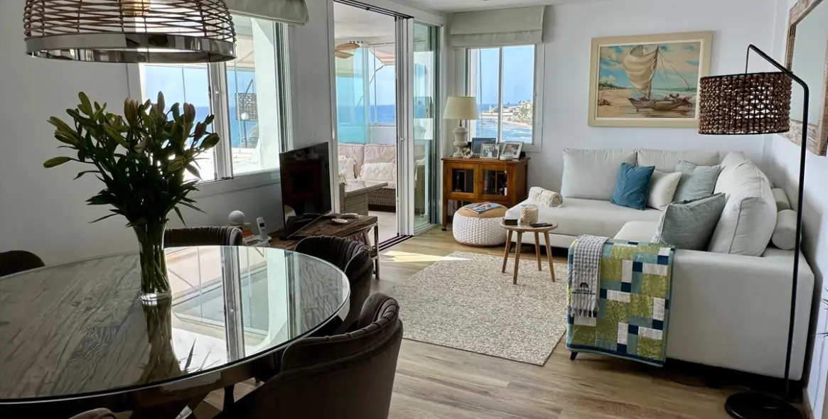 Sale of middle floor apartment in Riviera del Sol 8