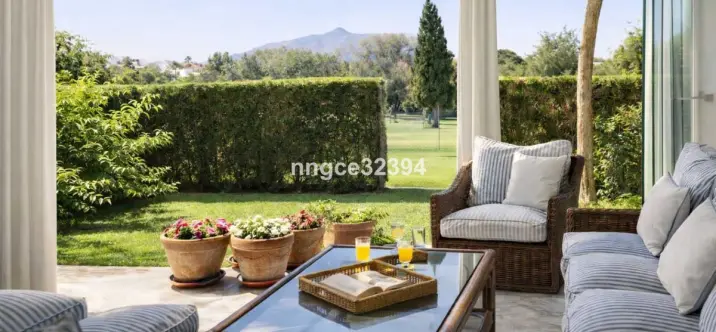 Sale of ground floor apartment in San Pedro de Alcántara 0