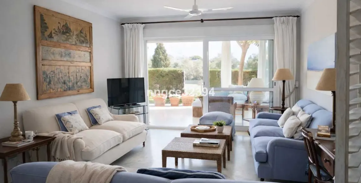 Sale of ground floor apartment in San Pedro de Alcántara 13