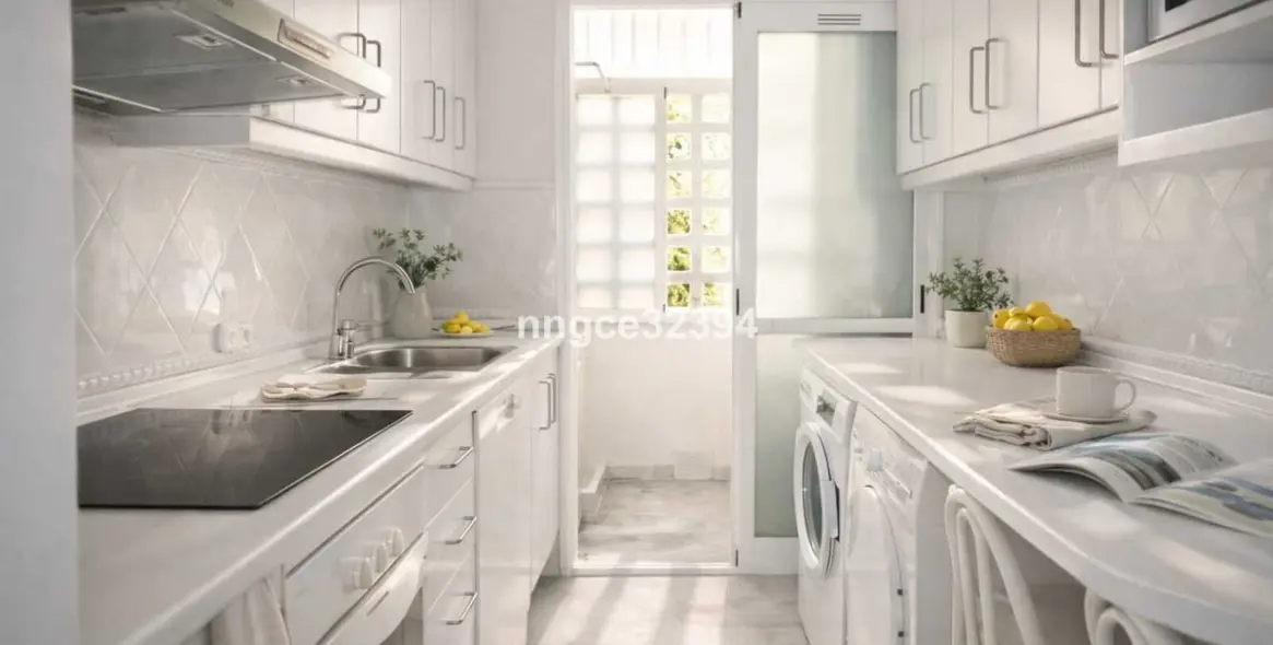 Sale of ground floor apartment in San Pedro de Alcántara 15