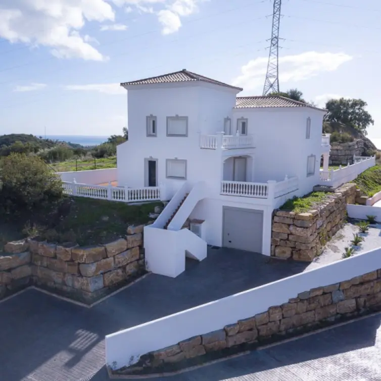Venta de villa independiente en Estepona