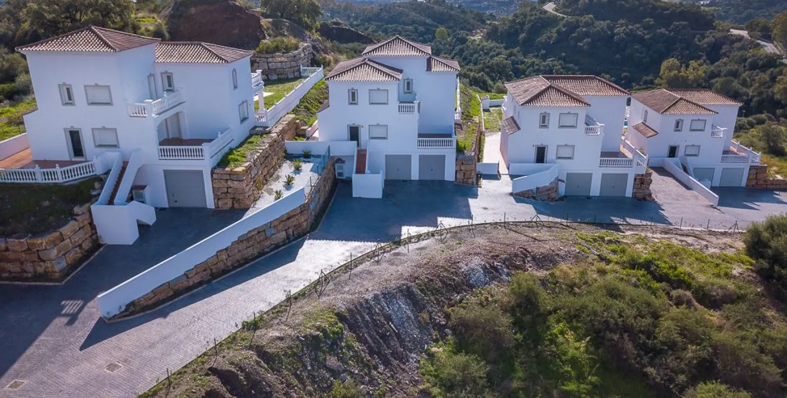 Продажа  отдельно стоящей виллы в Estepona 12