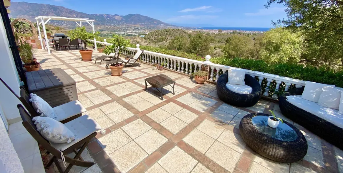 Sale of detached villa in La Cala de Mijas 4