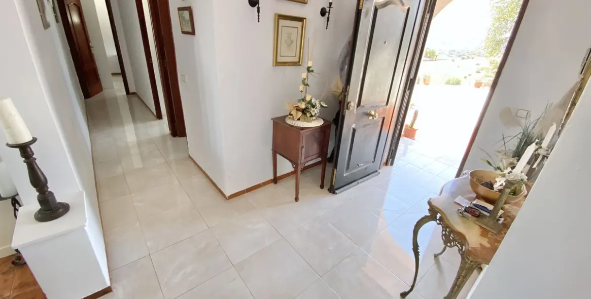Sale of detached villa in La Cala de Mijas 8