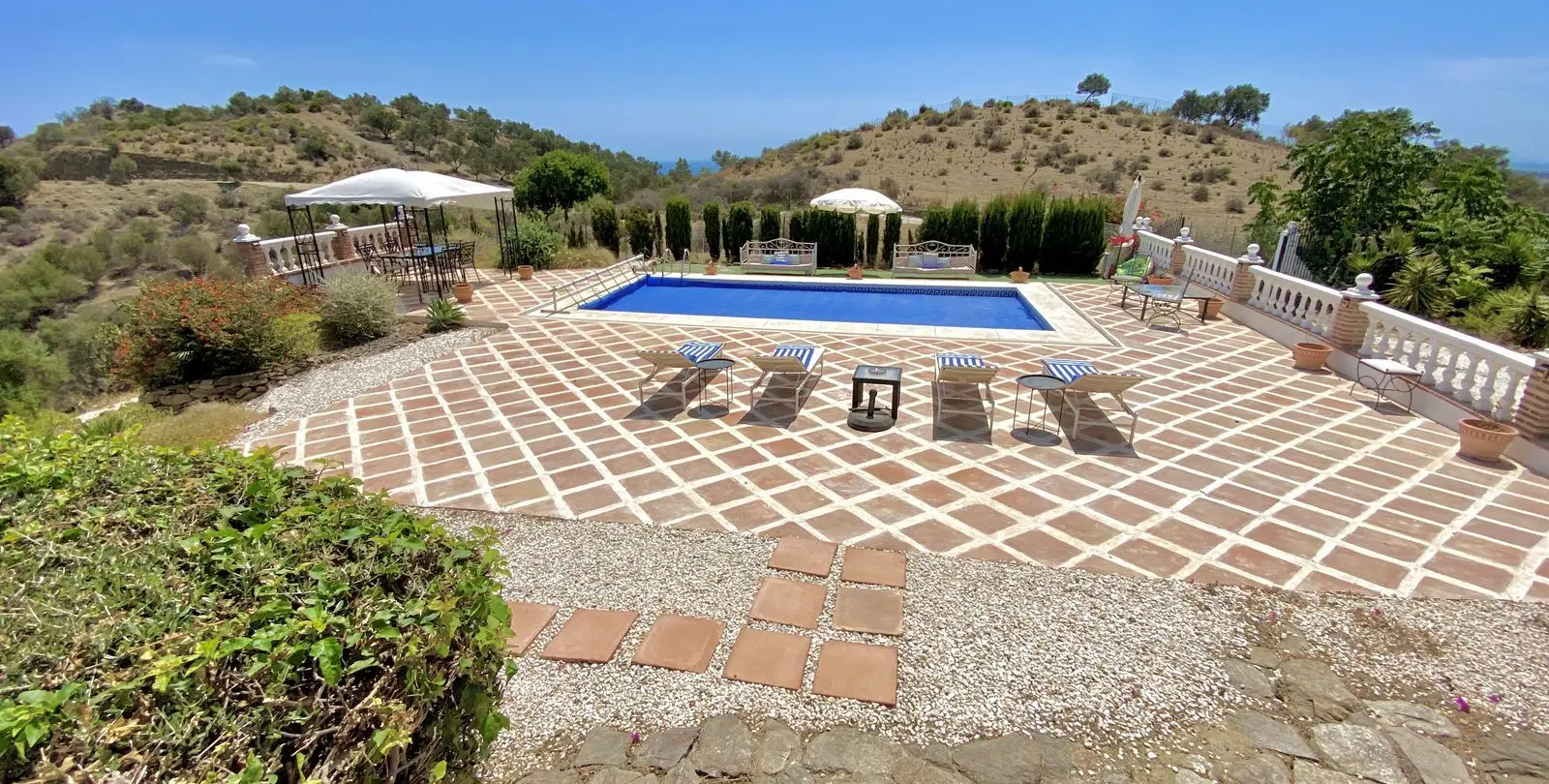 Venta de villa independiente en La Cala de Mijas 2