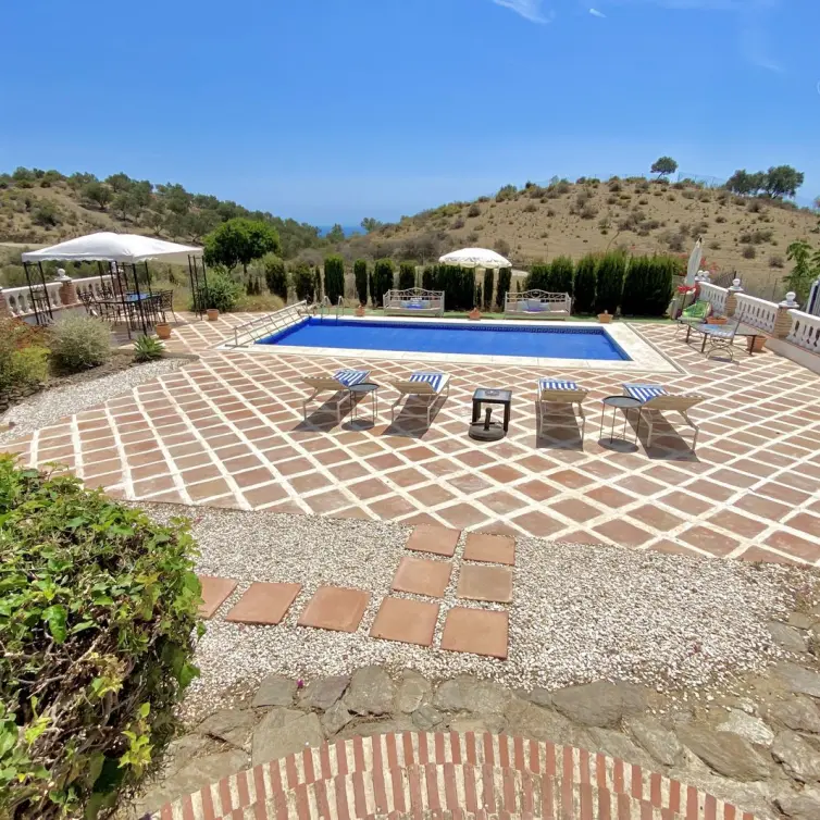 Продажа  отдельно стоящей виллы в La Cala de Mijas