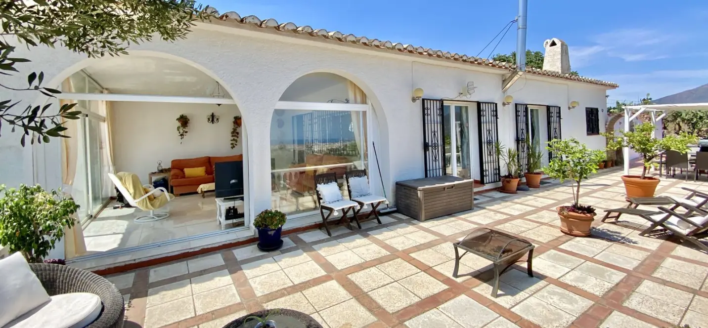 Продажа  отдельно стоящей виллы в La Cala de Mijas 2